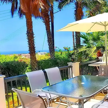 Villa Mediterranean Style Peyia