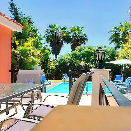 Villa Mediterranean Style Peyia